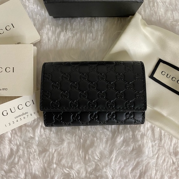 Authentic Gucci Microguccisima leather key holder - Picture 2 of 6